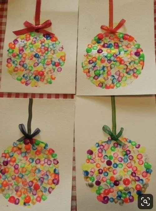 Dot painting baubles