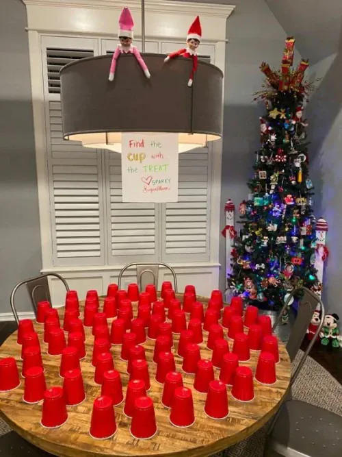 Elf Red Cups
