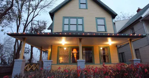 The house from 'A Christmas Story' is up for sale!