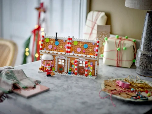 LEGO’s New Festive Gingerbread House Is the Sweetest Set of the Season