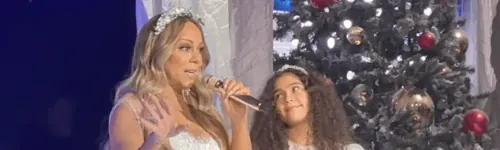 Mariah Carey sings  "first ever" Christmas duet with her daughter