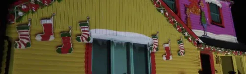 Prepare to have your mind blown with this Grinch house display